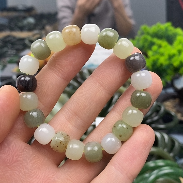 和田玉未镶嵌手镯10mm