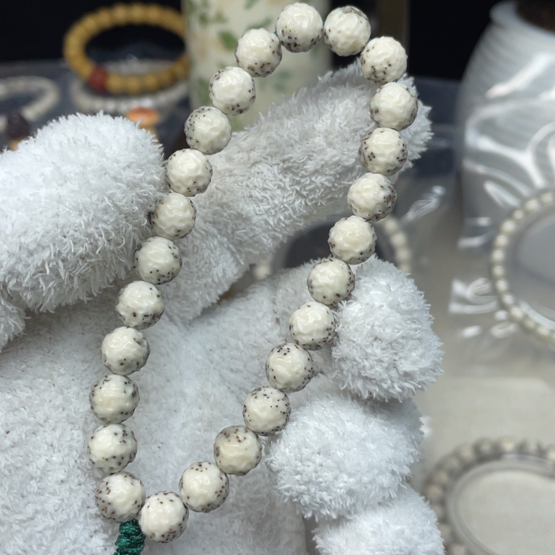 梵***生星月菩提吊坠8×7 石玉料圆柱雕刻无相