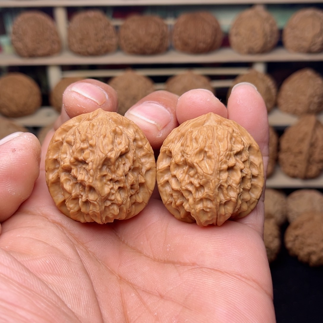 文玩核桃把件d****尼文玩核桃把件34尺小众