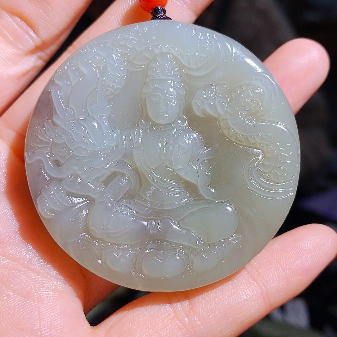 和田玉颈饰未镶嵌