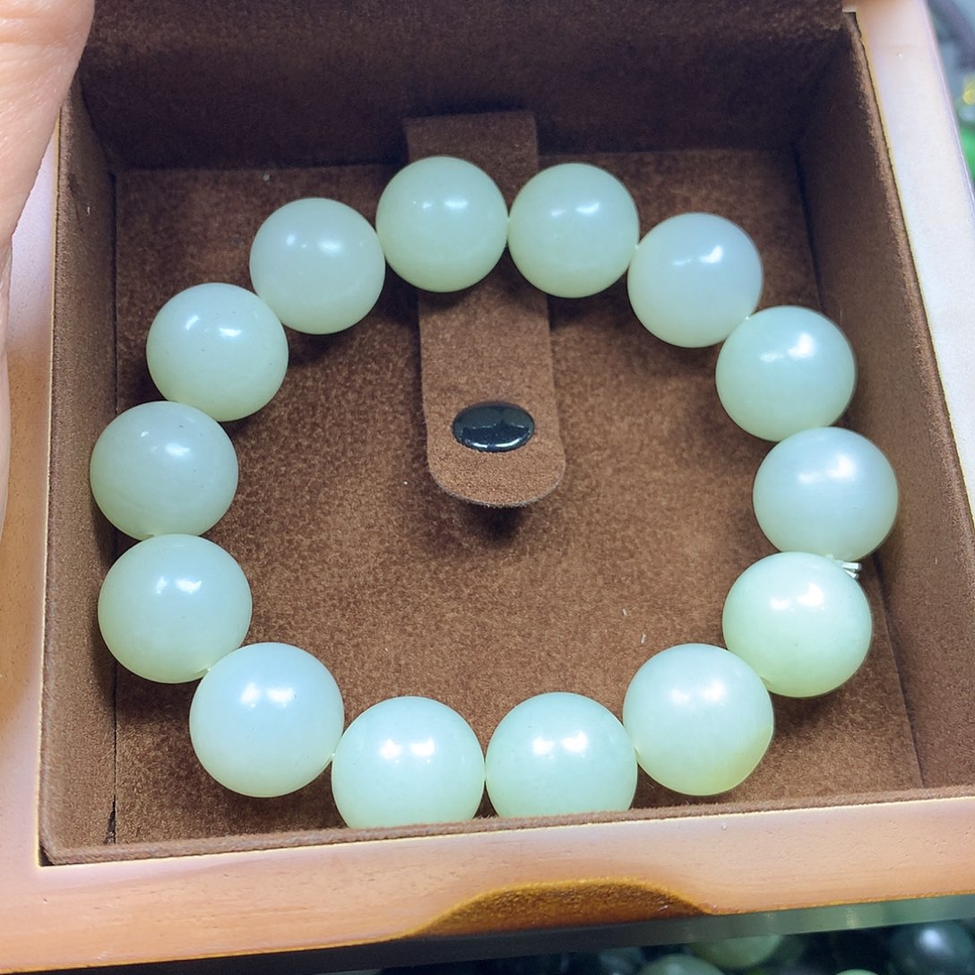 和田玉手链未镶嵌