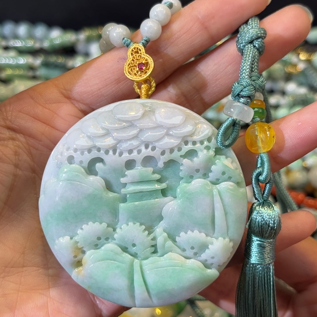 翡翠颈饰未镶嵌待编款