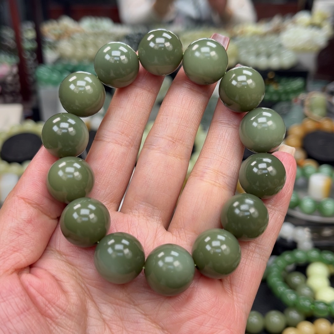 和田玉手串未镶嵌和田玉新疆沙枣青卡16