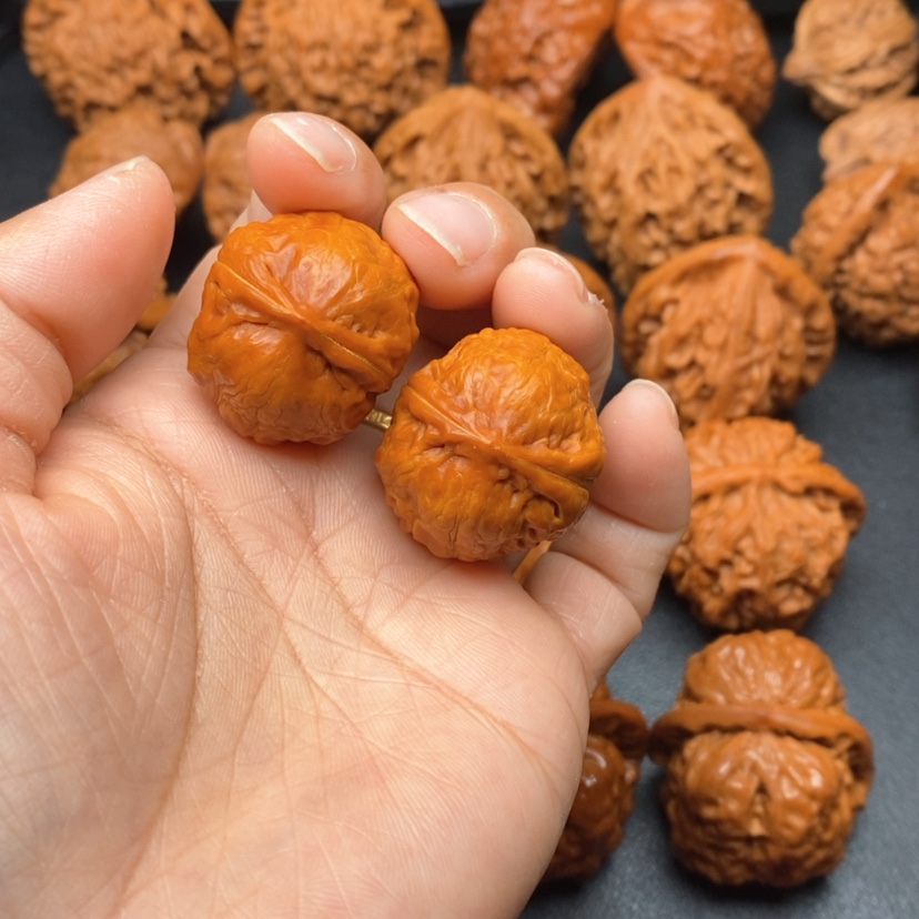 【闪购商品】文玩核桃把件锦鲤