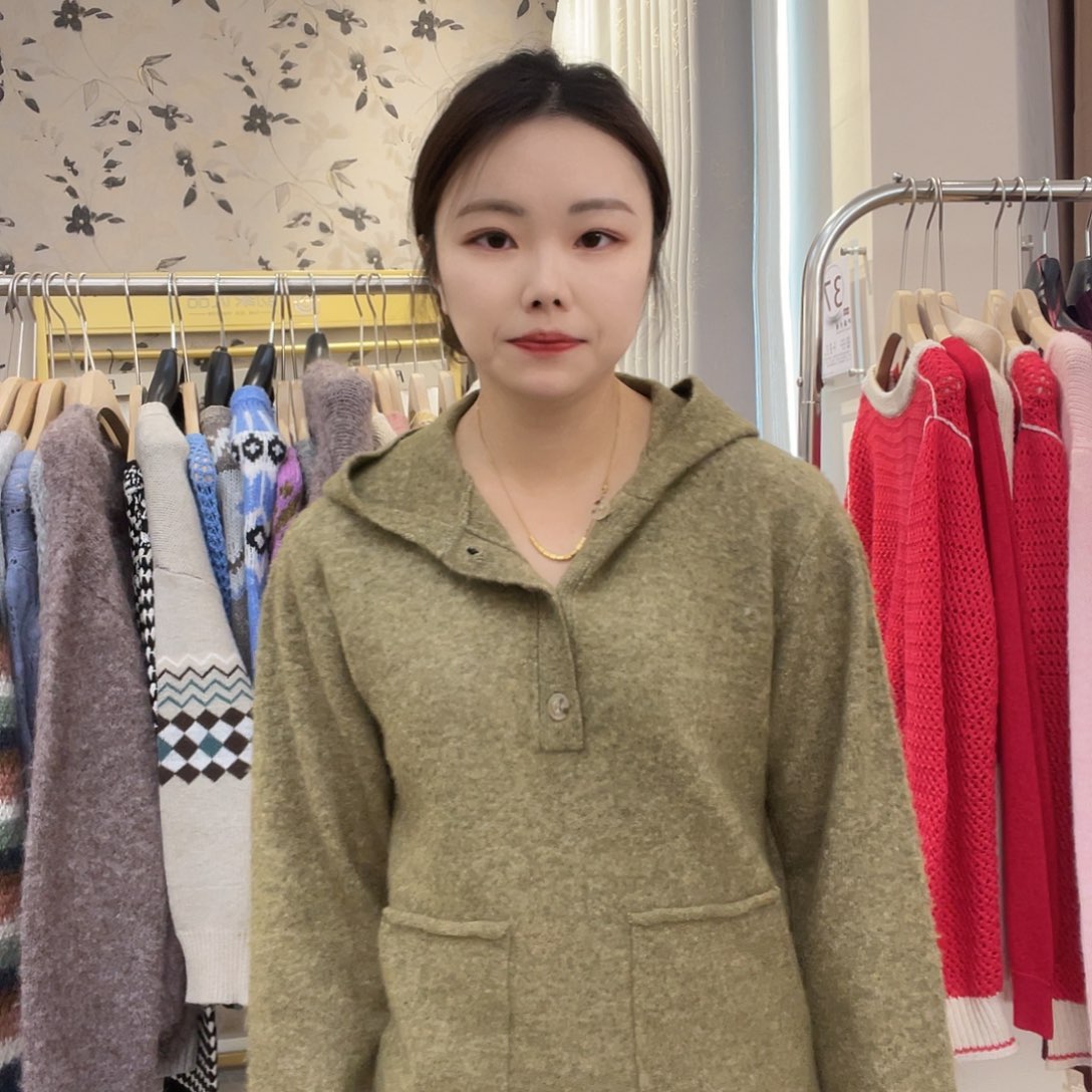 连帽休闲针织毛衣