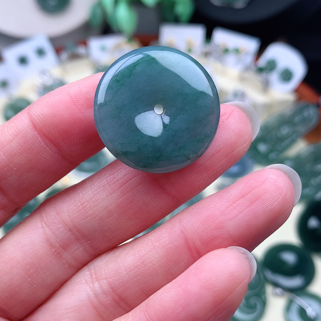 翡翠颈饰银S925镶嵌吊坠