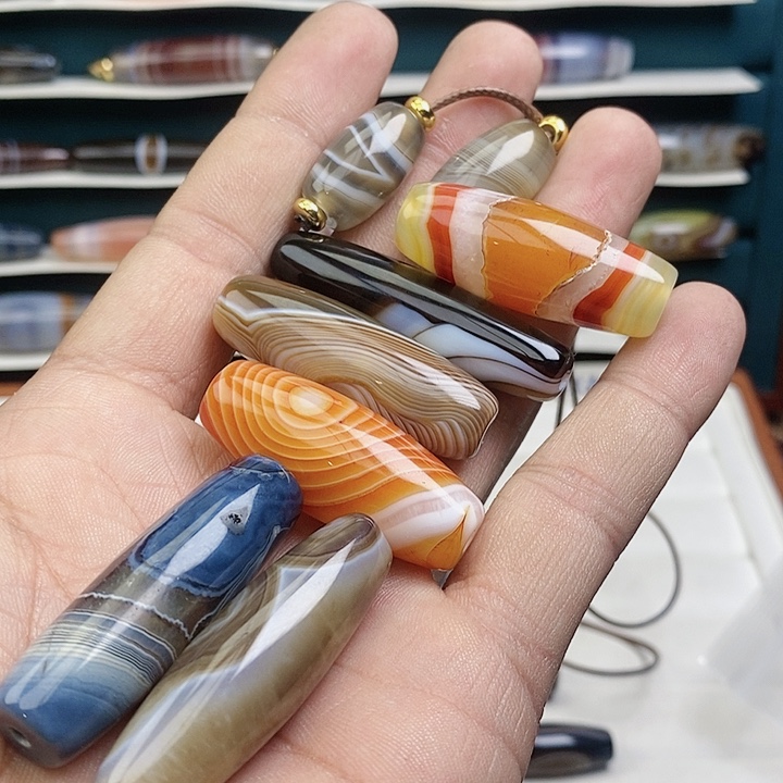 燃***师玛瑙/玉髓未镶嵌颈饰