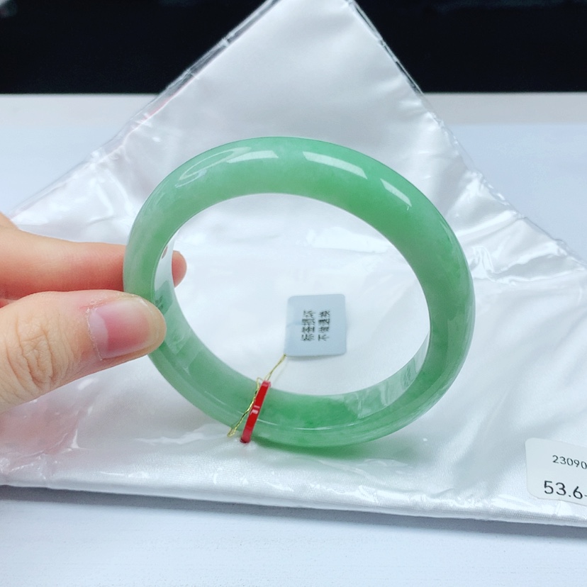 【闪购商品】翡翠手镯未镶嵌天然缅甸a货手镯53+