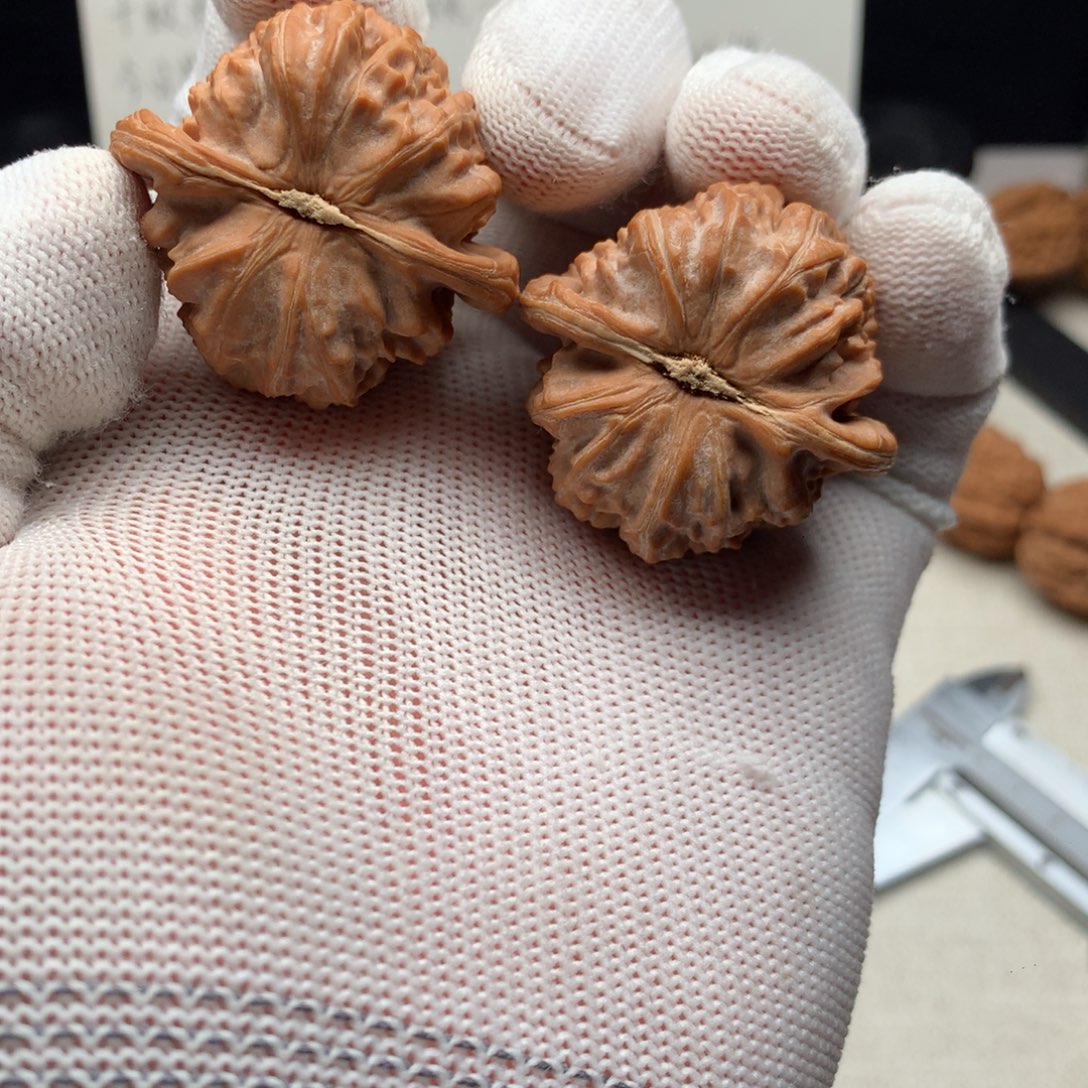 厚***物文玩核桃吊坠39白狮子