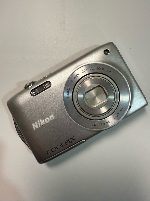 9新 Nikon/尼康 尼康s3300 1600w像素 6倍光学变焦