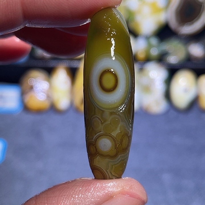 玛瑙/玉髓未镶嵌珠宝奇石