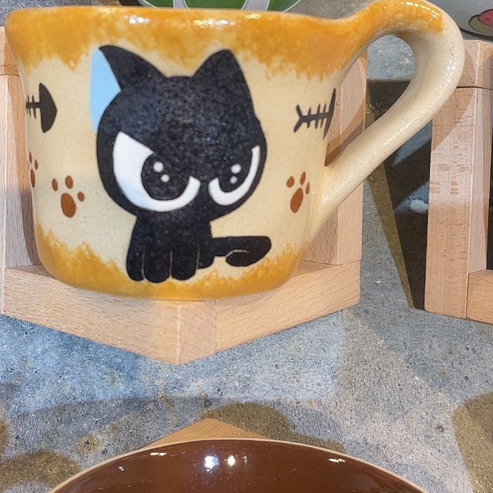 罗小黑陶瓷把手杯