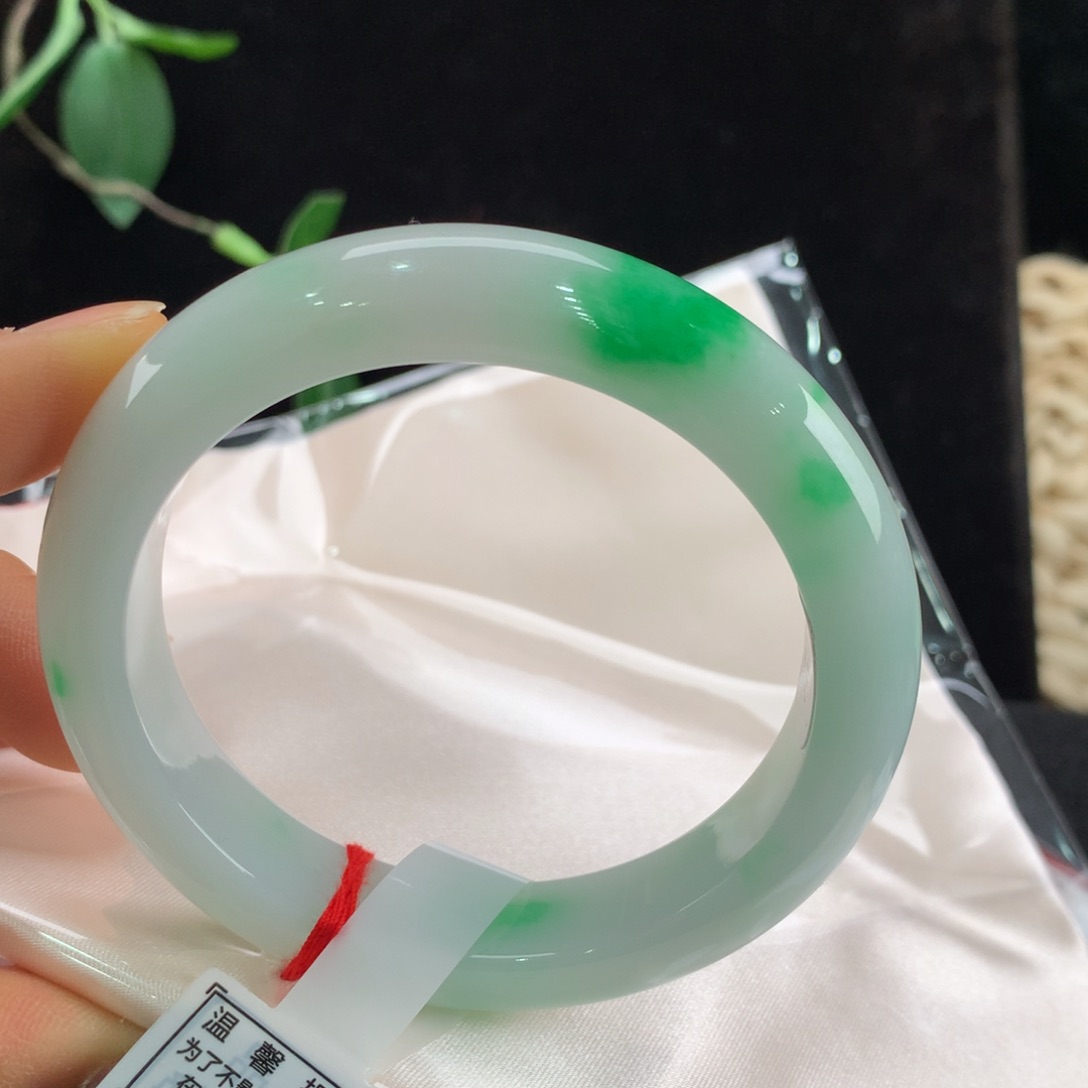 翡翠手镯未镶嵌111-0239