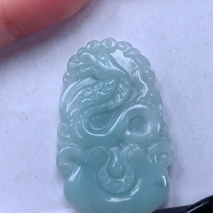 颈饰未镶嵌翡翠蛇