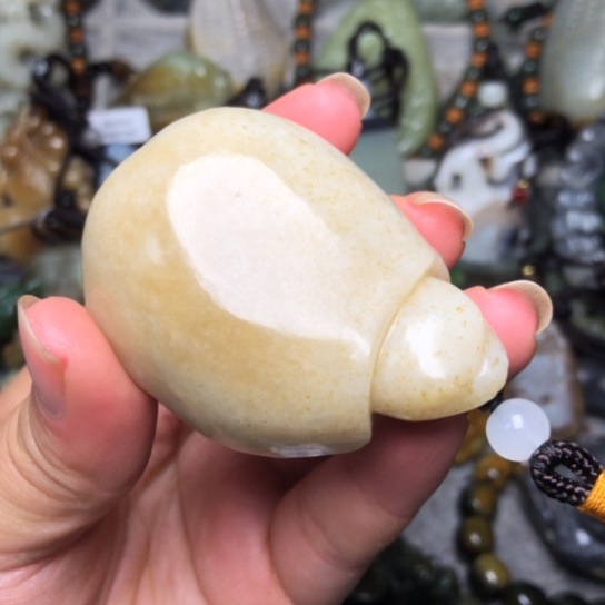 和田玉未镶嵌把件