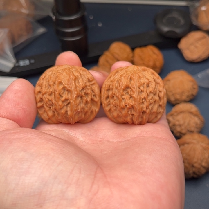 把件文玩核桃39磨盘虚尖邮费顺丰到付打底盘玩不退