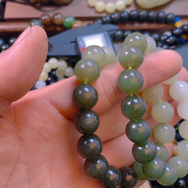 未镶嵌手链和田玉（糖玉）