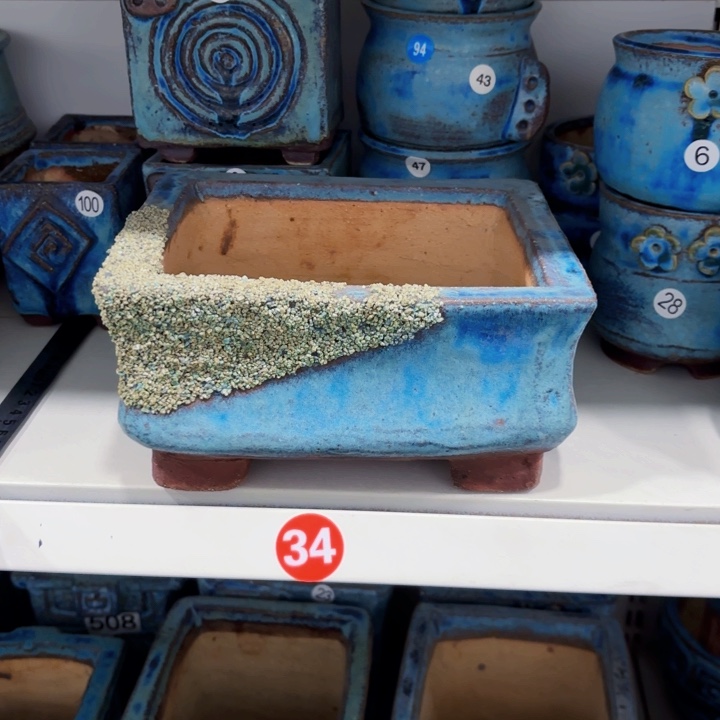 红陶喵*二内敛的人是不可能的