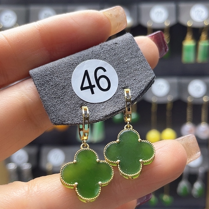 和田玉耳饰18K金镶嵌