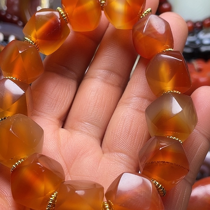 玛瑙/玉髓未镶嵌颈饰