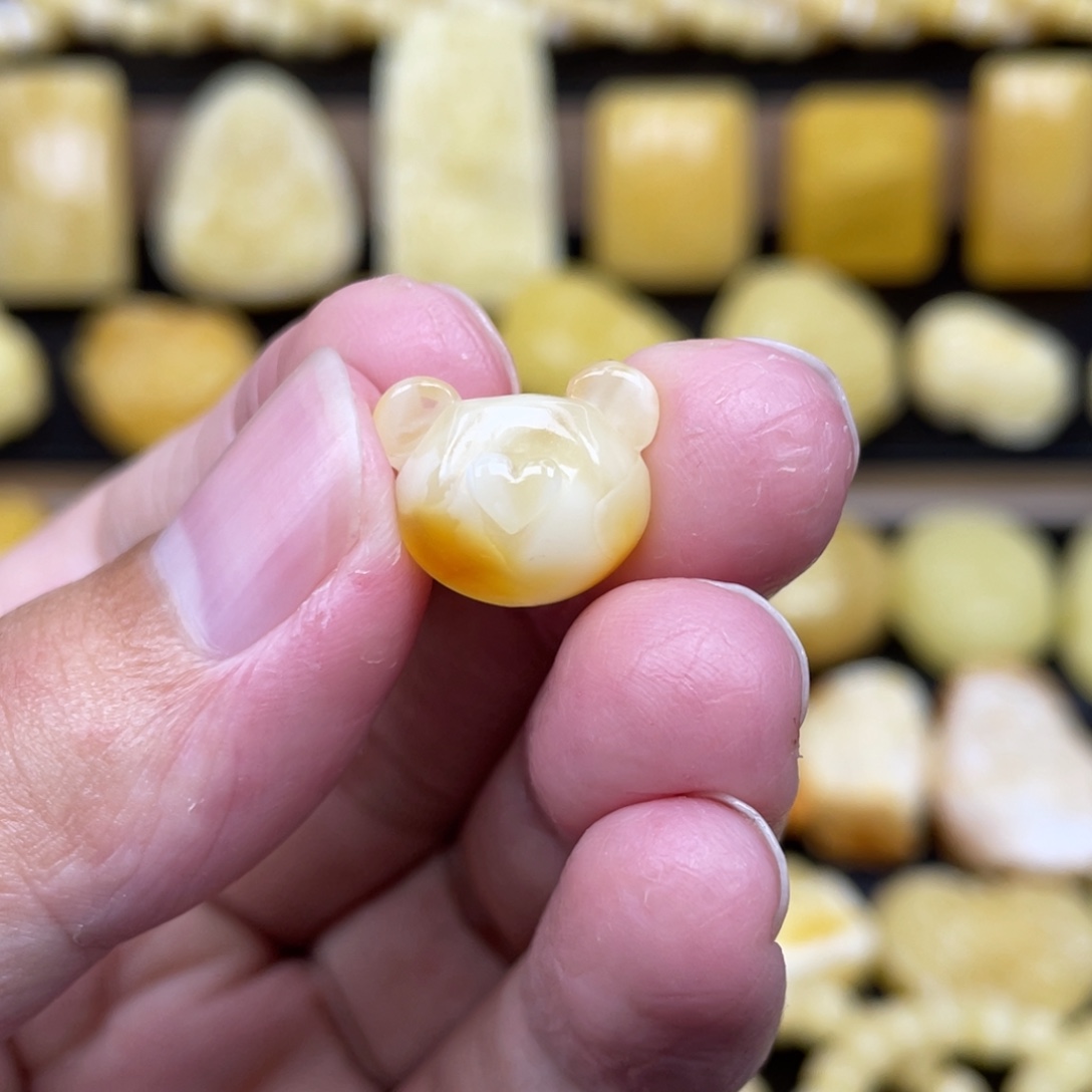 琥珀未镶嵌裸石琥珀蜜蜡