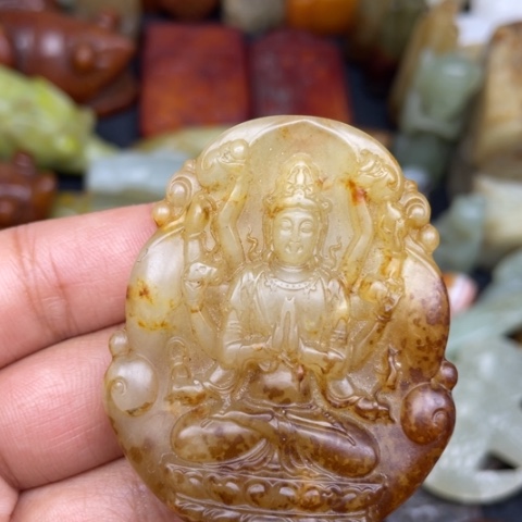 蛇纹石玉未镶嵌颈饰15