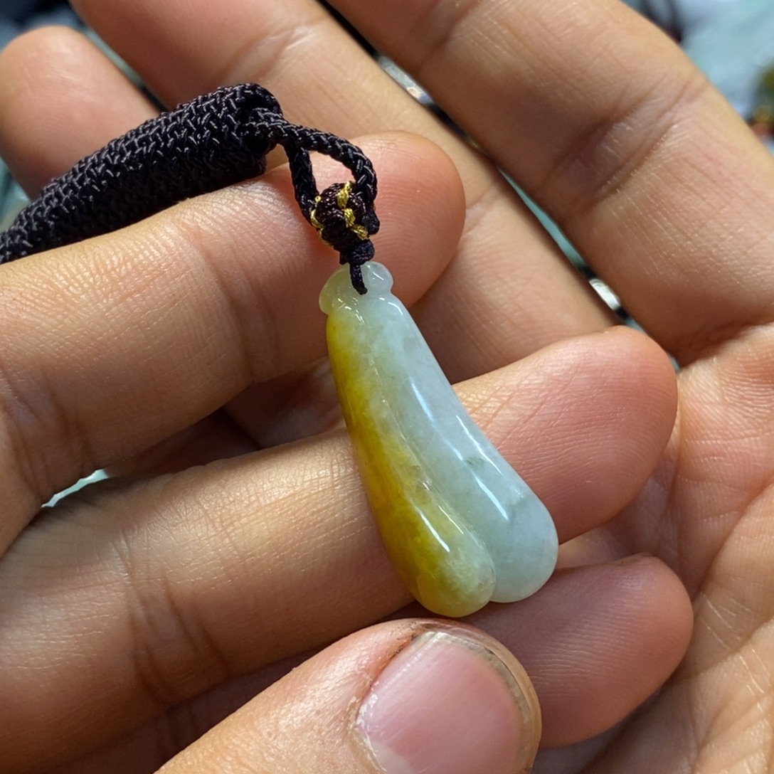 翡翠未镶嵌颈饰天然缅甸翡翠A货特色福瓜吊坠