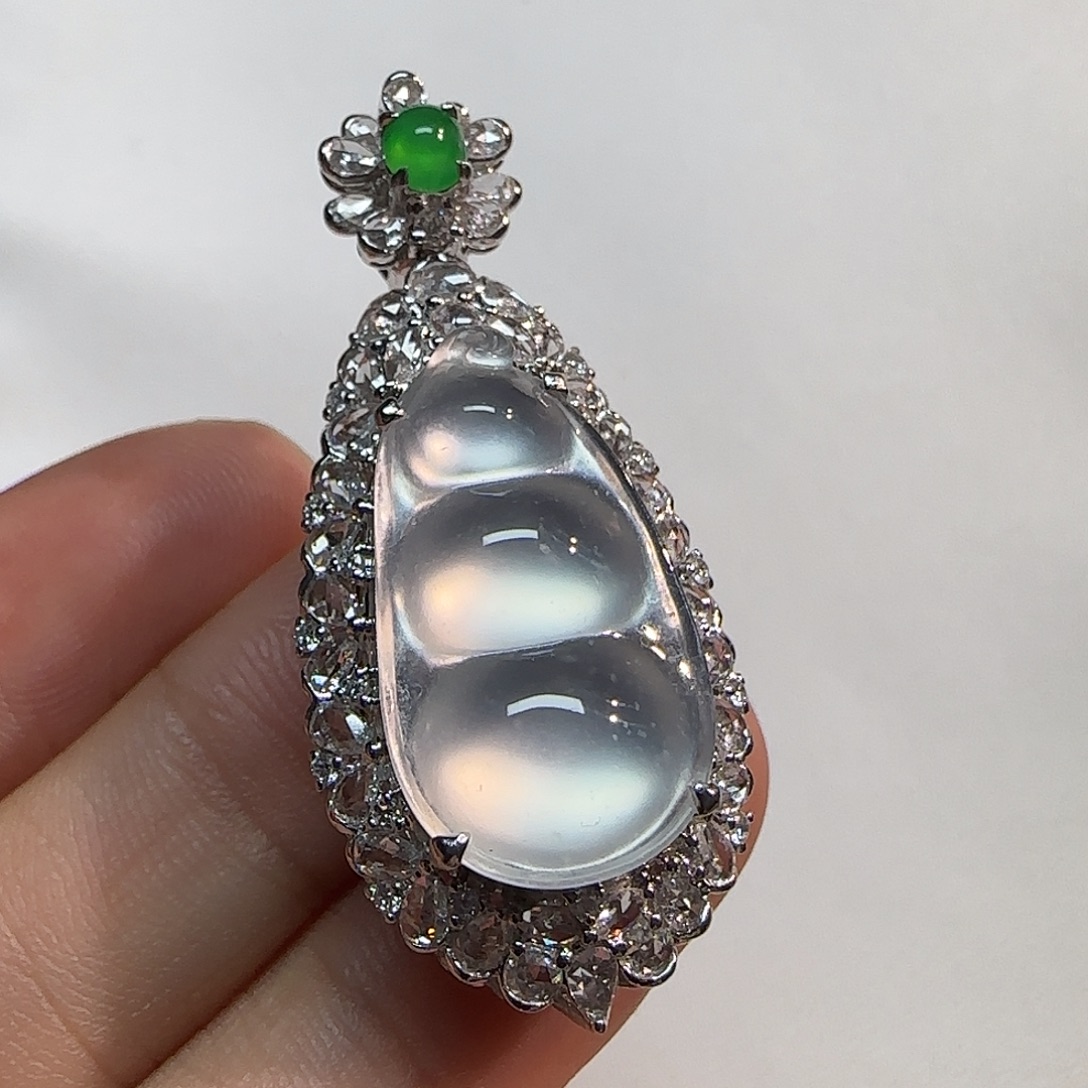 翡翠18K金镶嵌吊坠(不含链)福豆