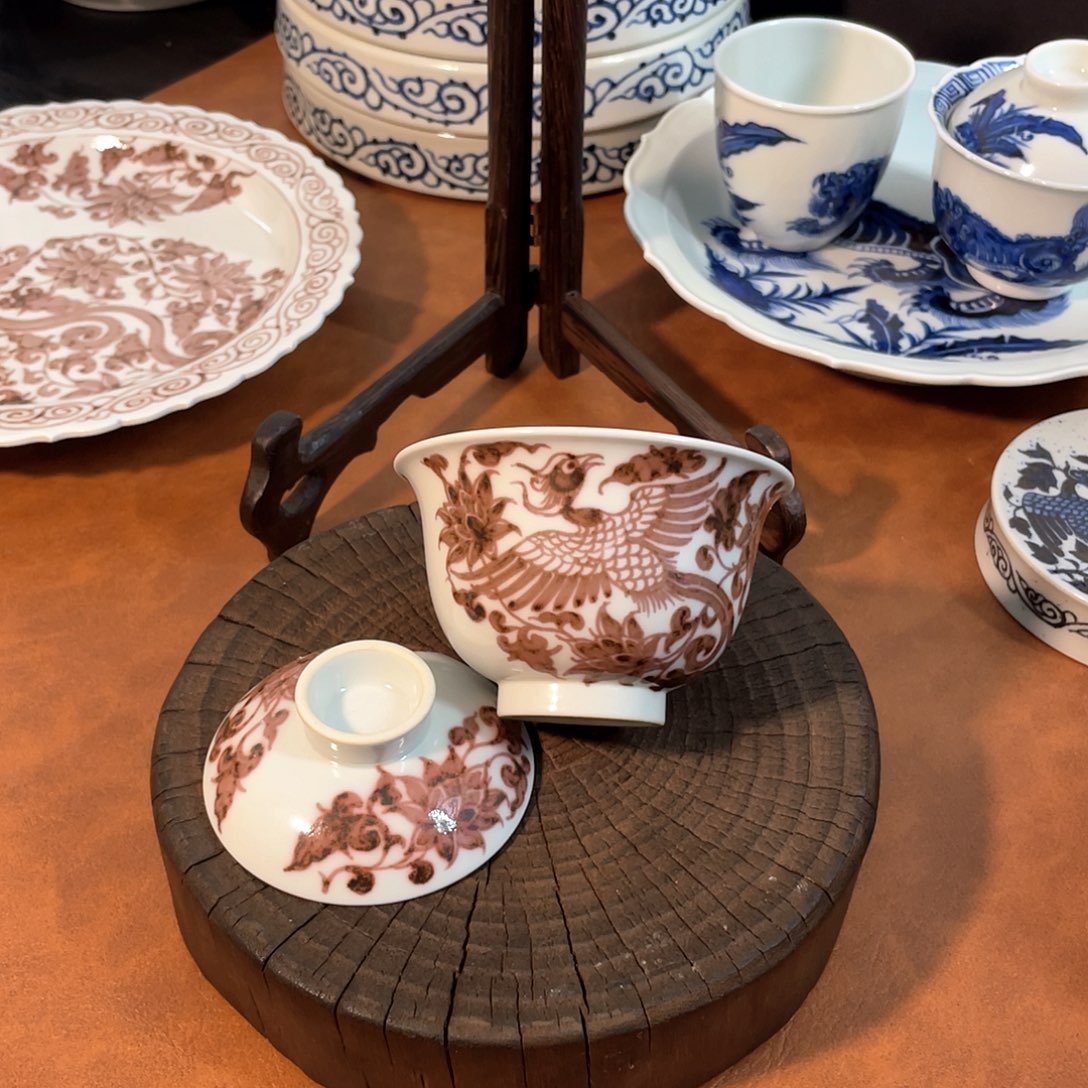 景德镇纯手工手绘釉里红凤盖碗