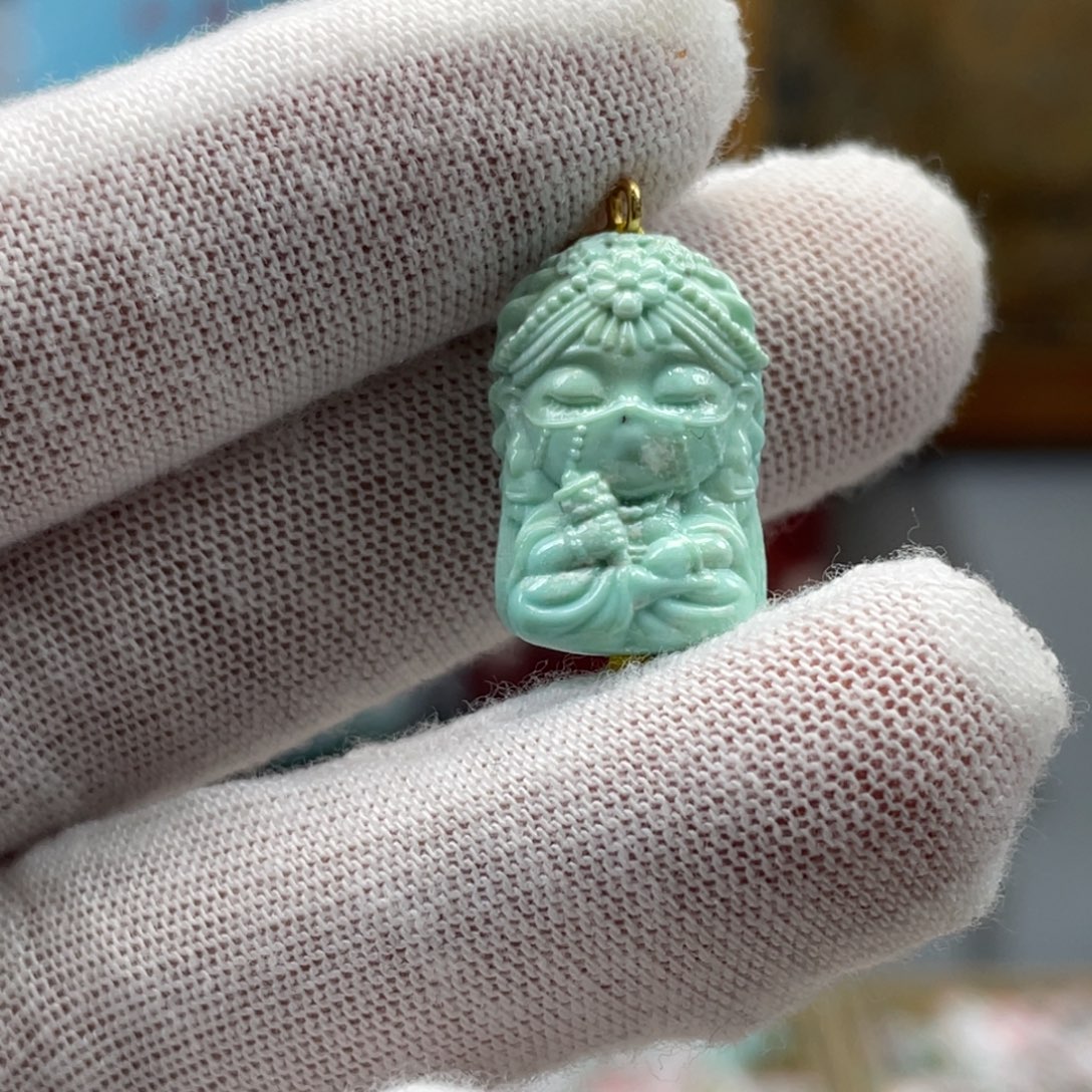 绿松石未镶嵌挂件