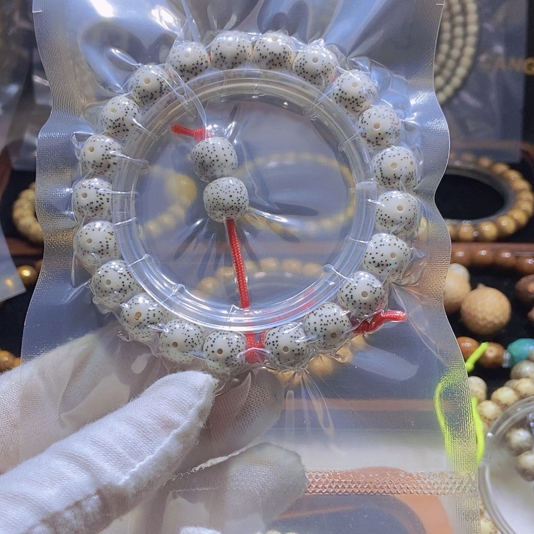 星月菩提手串A6月留白11x 10