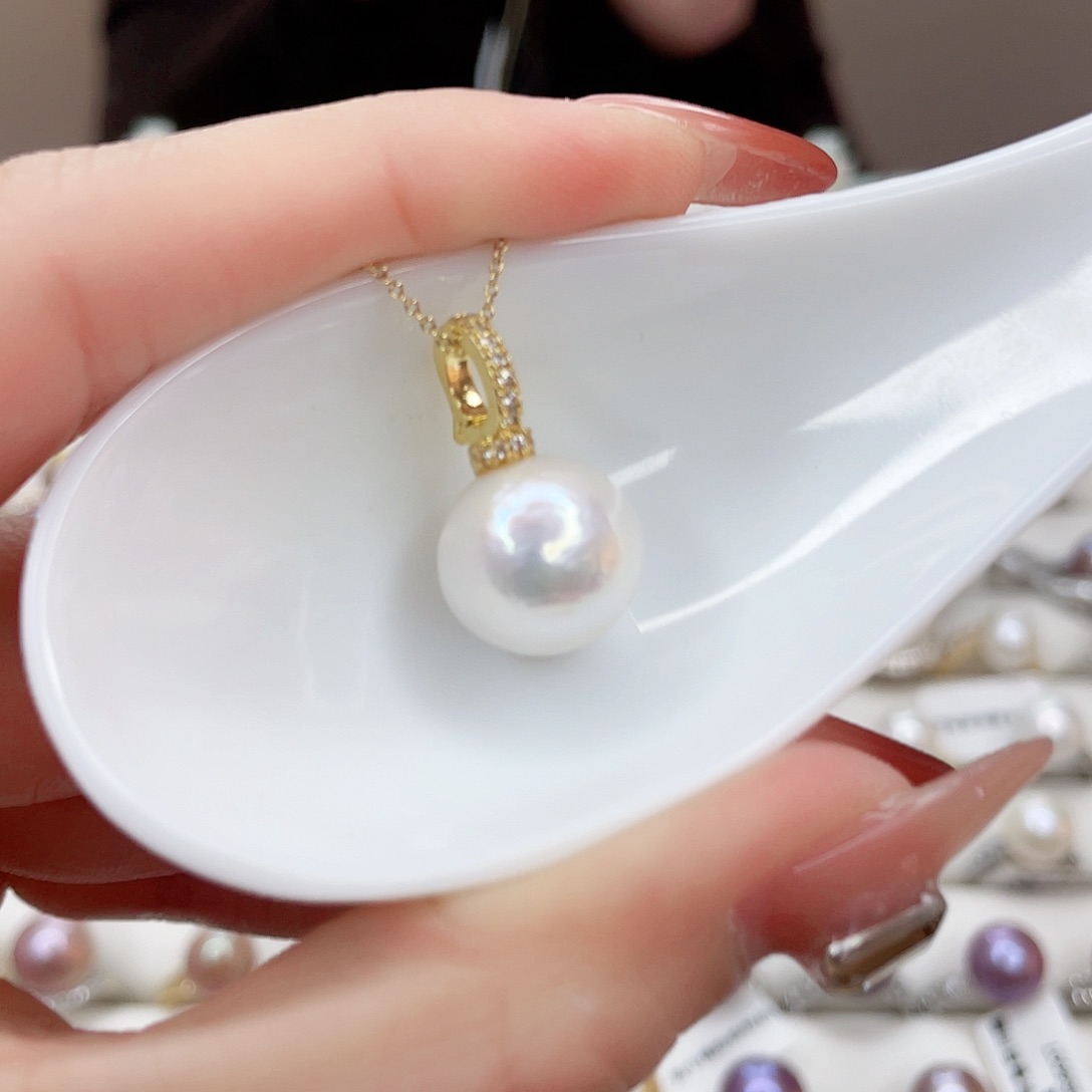 淡水珍珠吊坠(赠链)未镶嵌