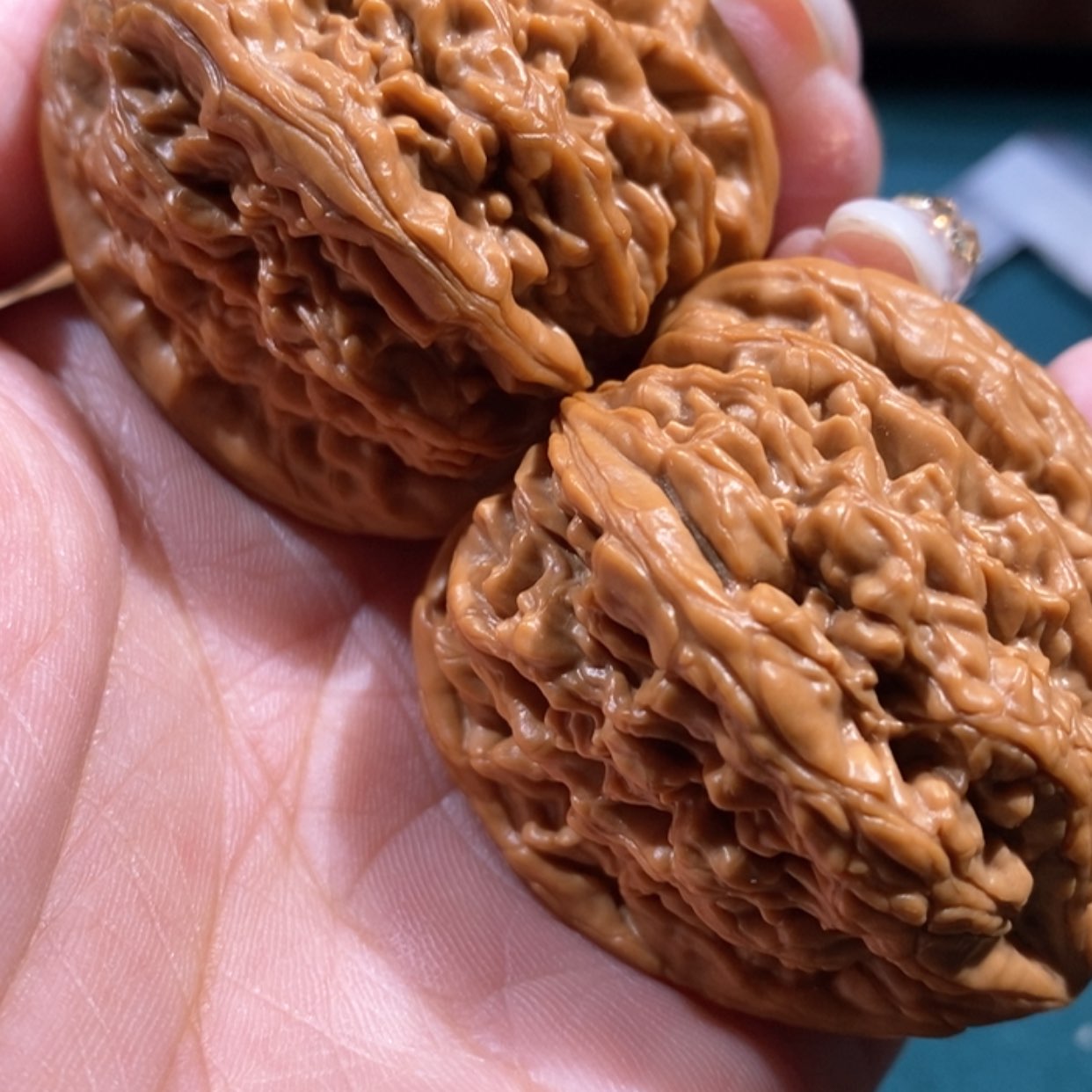 【闪购商品】文玩核桃吊坠一*哥虎头王