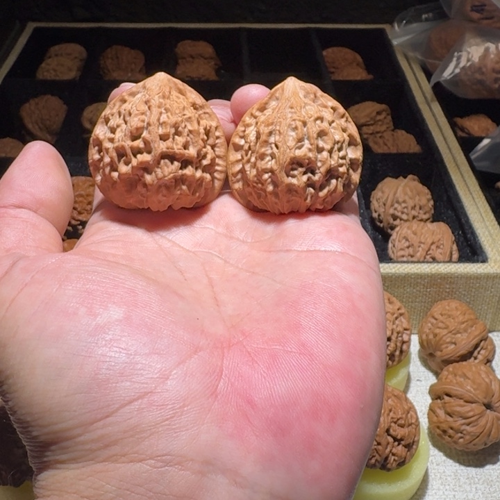 吊坠文玩核桃41金牛