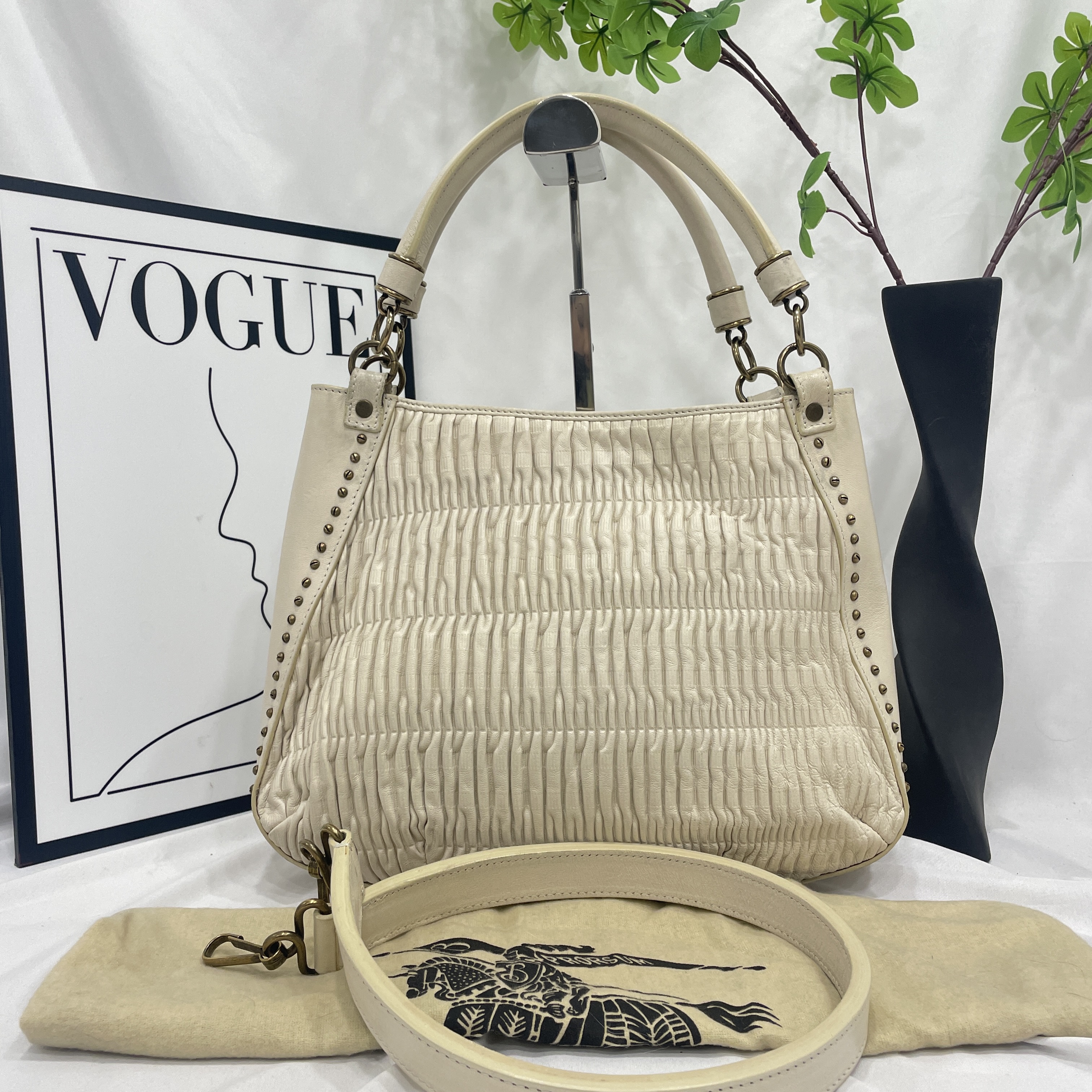 95新 BURBERRY/博柏利 褶皱款单肩斜挎包/15480