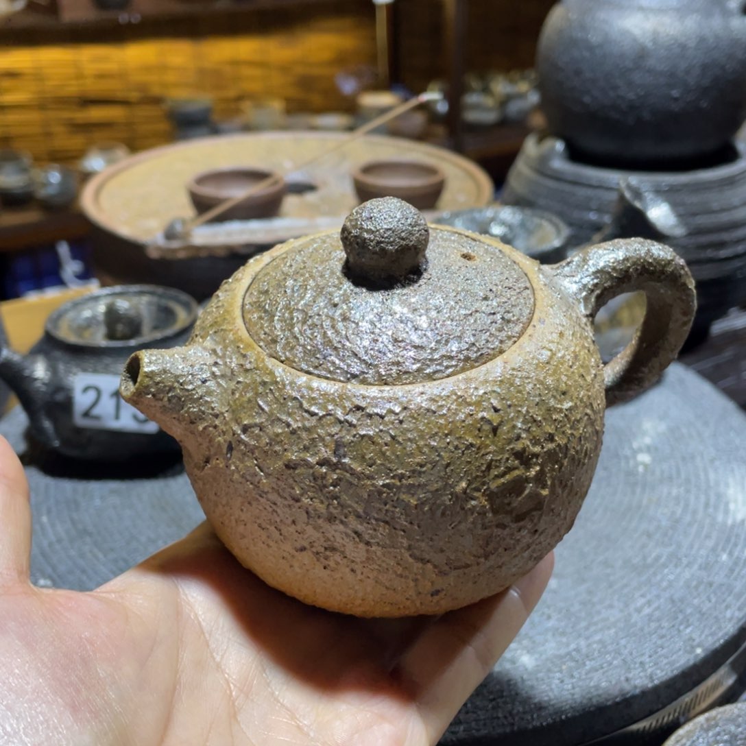 和***和荥经黑砂西施大壶