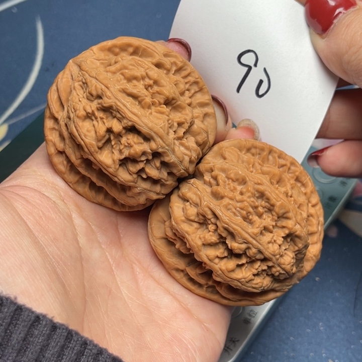 文玩核桃把件粗筋48