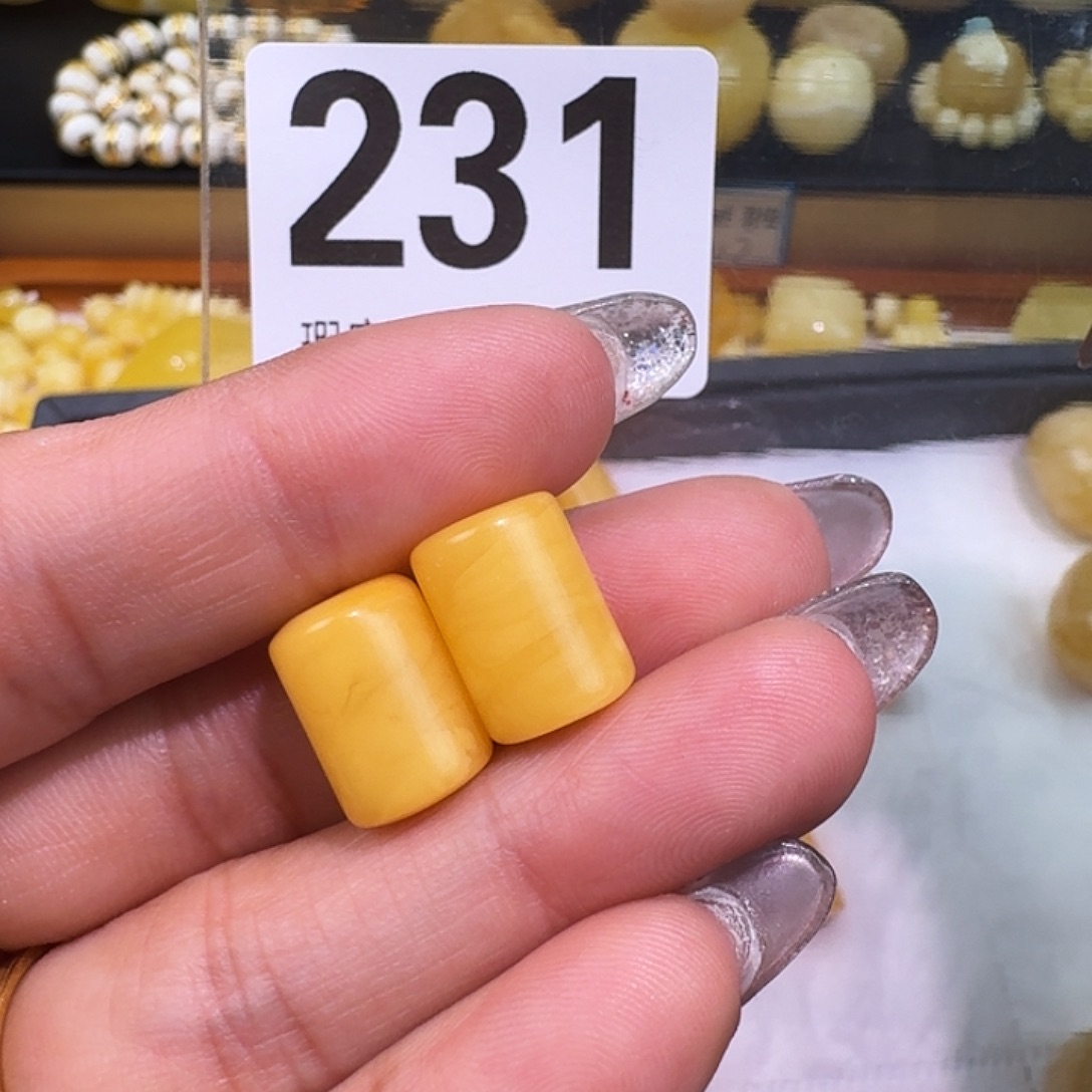 琥珀未镶嵌裸石10×13.6左右