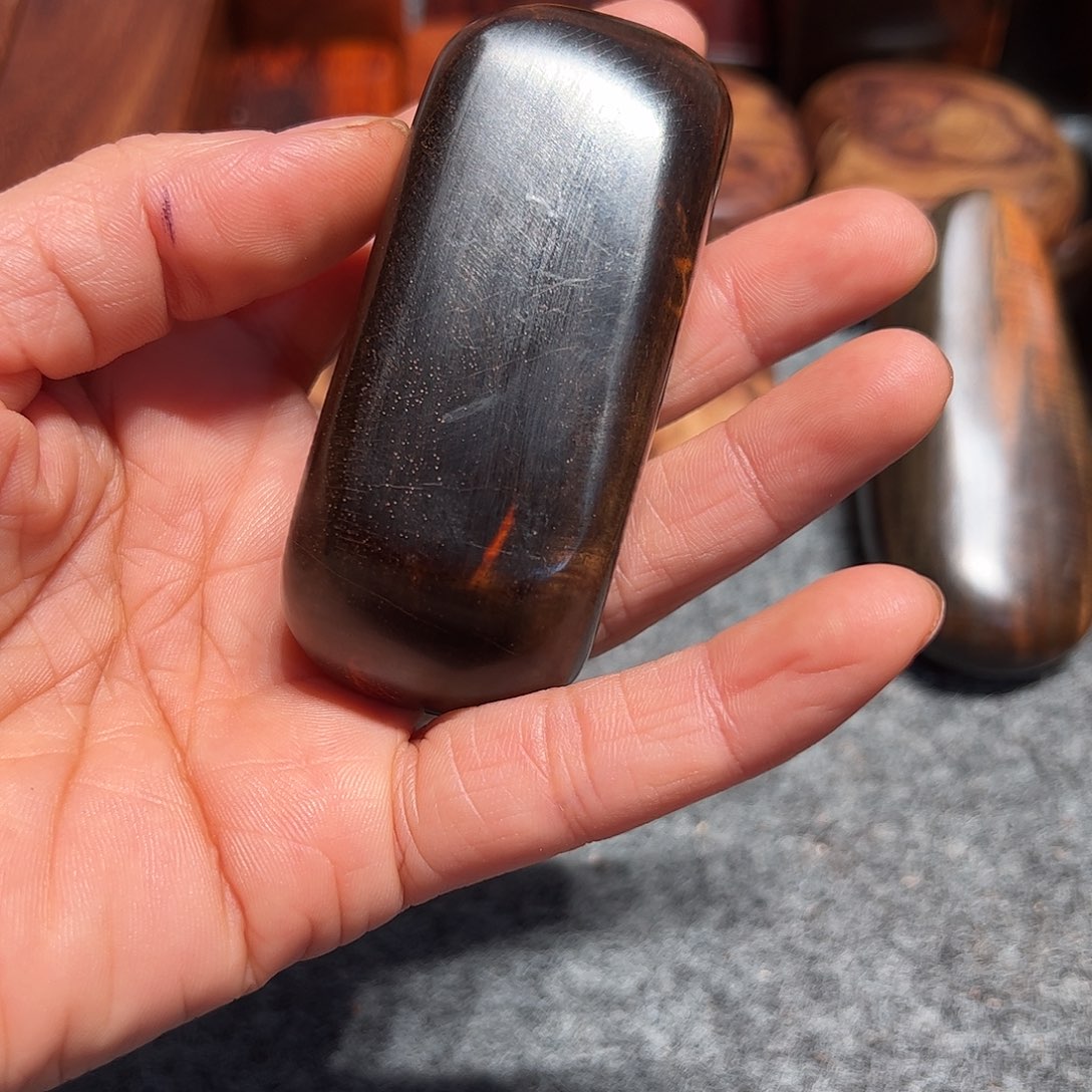 澪***点交趾黄檀（大红酸枝）