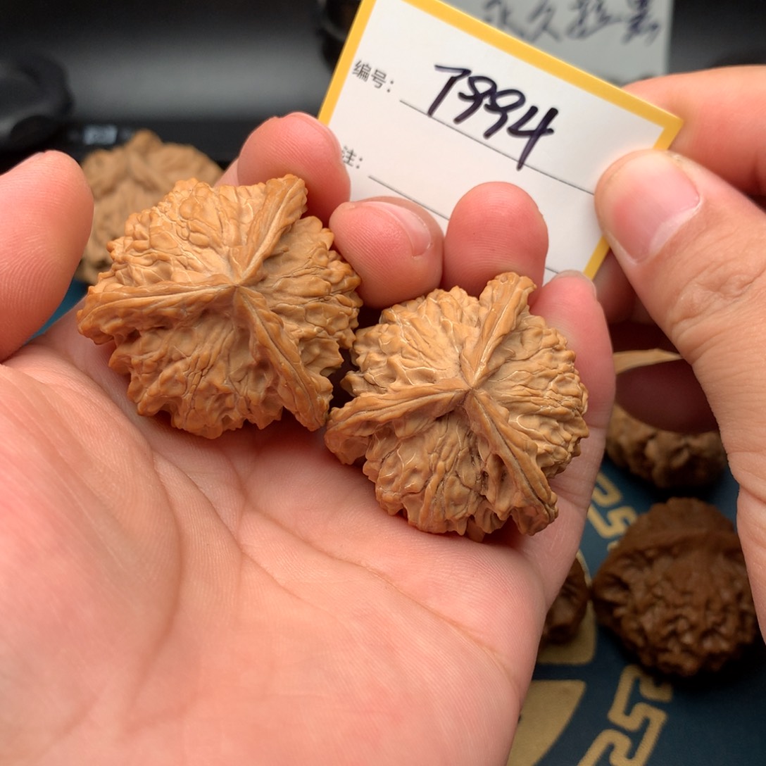 文玩核桃把件D****r41三棱994