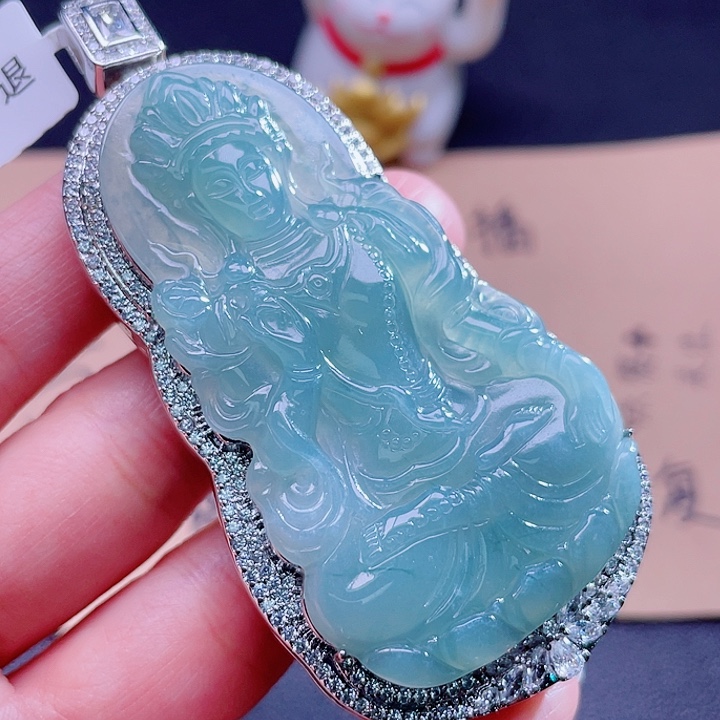 翡翠吊坠(不含链)未镶嵌