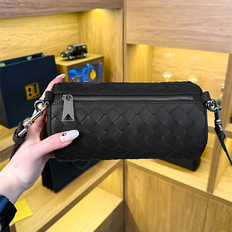 BV头层胎牛皮纯手工编织桶包单肩包斜挎包休闲潮流时尚百搭真皮