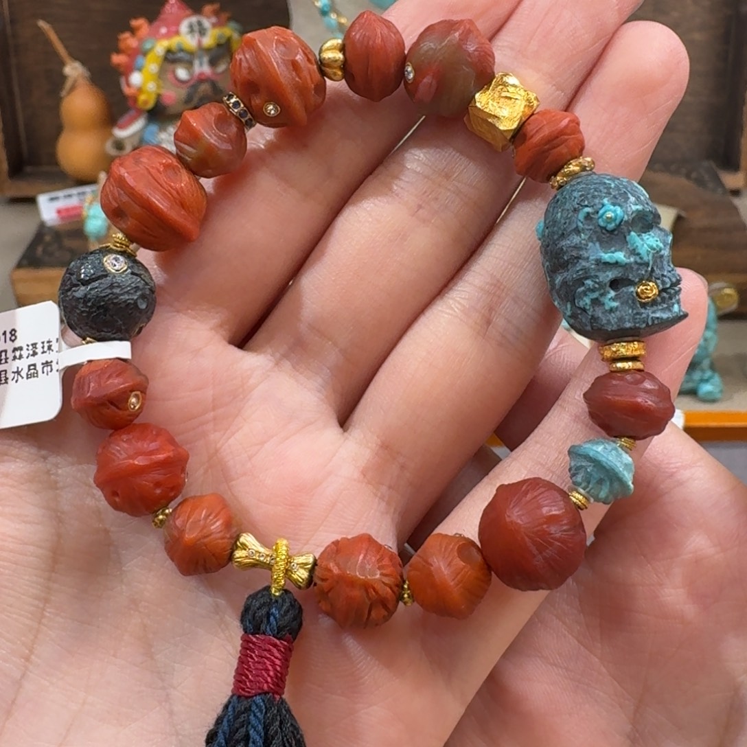绿松石18K金镶嵌手串雾霾蓝骷髅南红百香籽