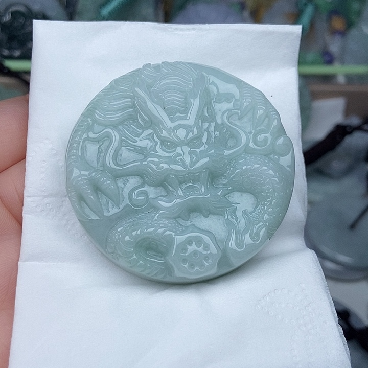 翡翠未镶嵌颈饰翡翠双面