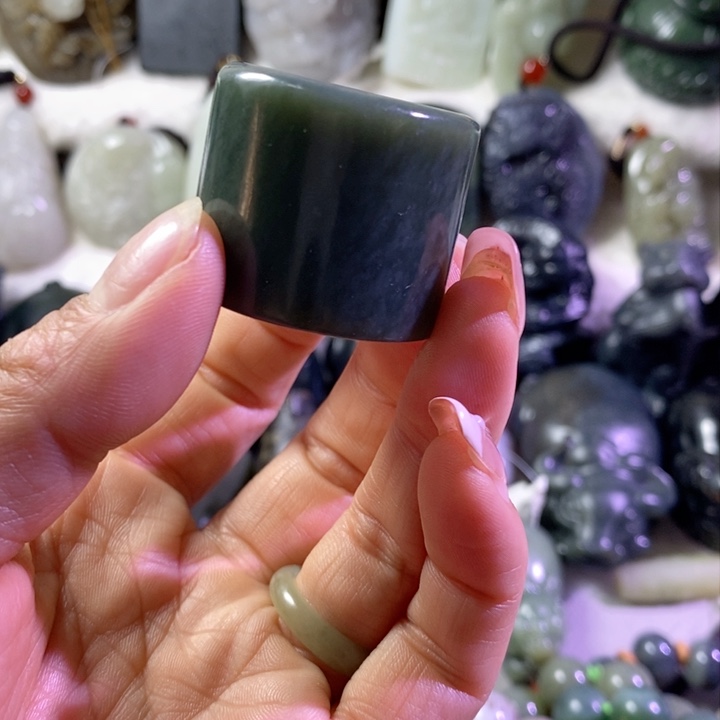 和田玉边角料未镶嵌