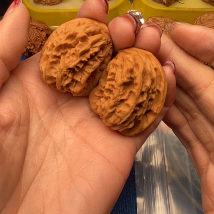 桃核吊坠座山雕半壁核桃