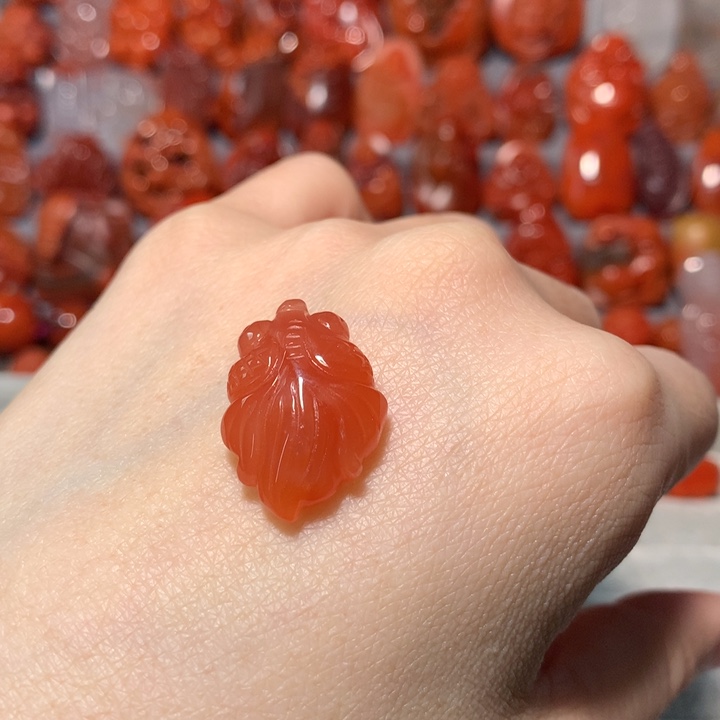 【闪购商品】未镶嵌小鱼吊坠南红玛瑙