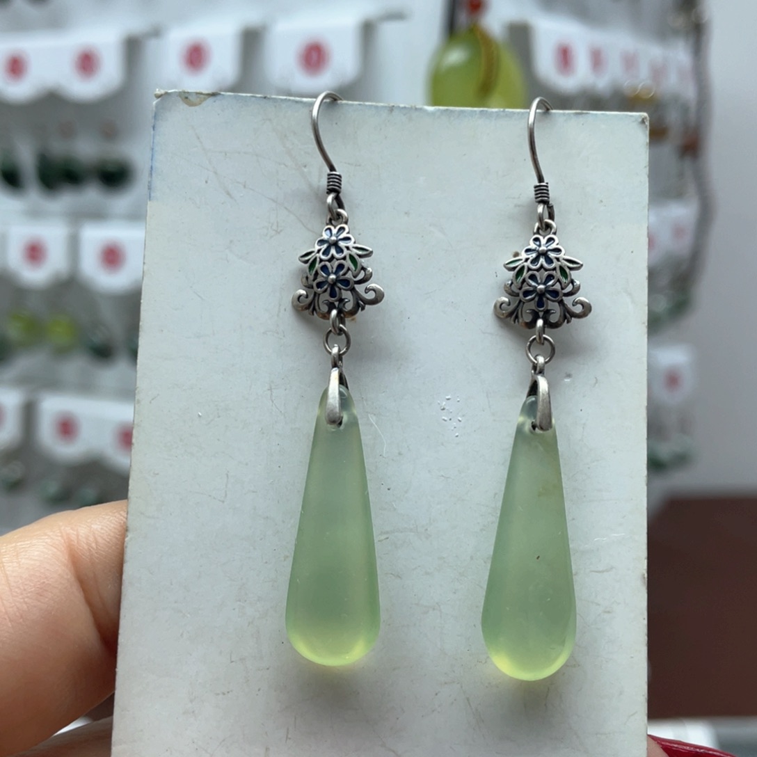 蛇纹石玉耳饰未镶嵌