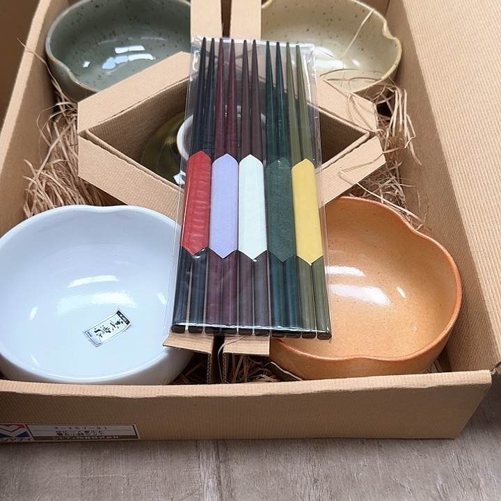 瓷片噗哈哈哈哈哈哈哈哈哈哈我的