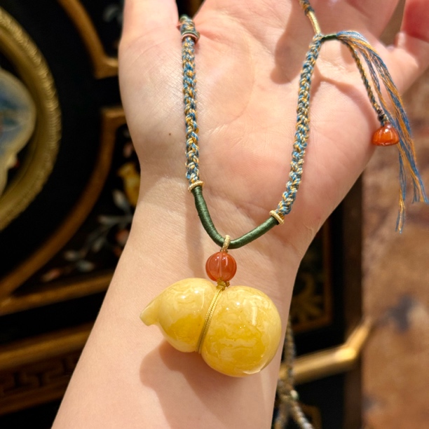 天然蜜蜡葫芦男女同款毛衣链新年必备款（多样性发其一）